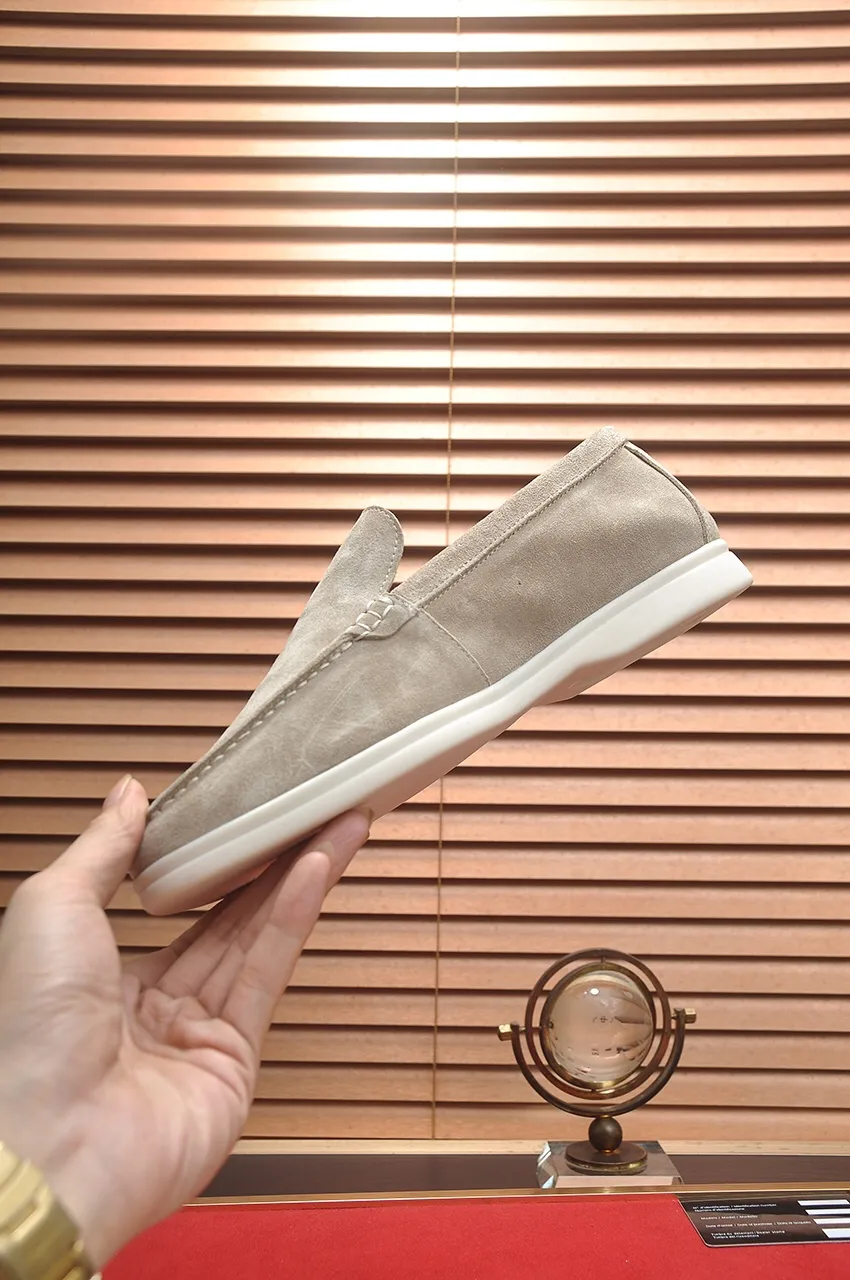 Men's shoes 💰400💶[𝐥𝐨𝐫𝐨 𝐏𝐢𝐚𝐧𝐚] [Couple model] High-end quality, affordable price, LP classic loafers, Italian treasure brand, the only brand that can match Hermès! Only after wearing it do we know that we can’t live up to our feet. Women’s code: 35-40 (customized sizes 34, 41, 42 are non-returnable) Men’s code: 38-44 (customized 45, 46, 47, 48 are non-refundable) Fabric: Customized imported cashmere Lining: Customized imported fetal cowhide Foot: Imported benzene-dyed calfskin Outsole: Exclusive original glass rubber outsole